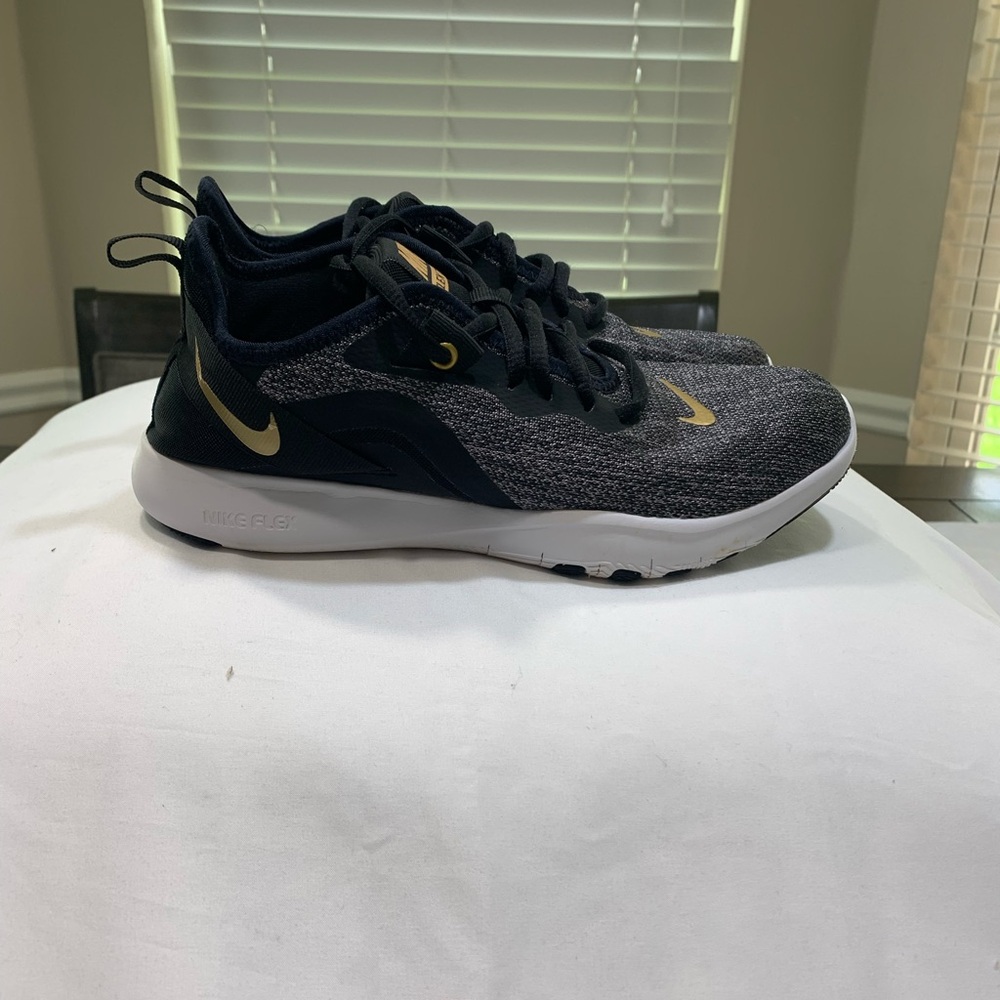 Nike Flex TR 9 Shoes Women’s Size 6